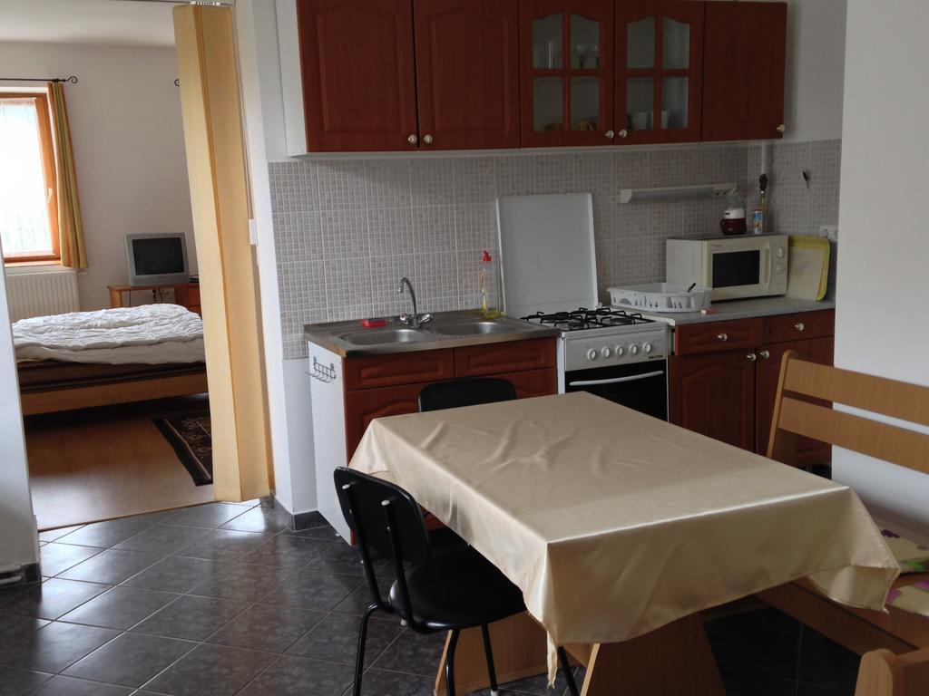 Petra Apartmanok 벨렘 객실 사진